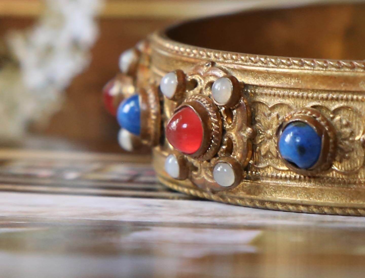 1920's Austrian Art Glass Bangle