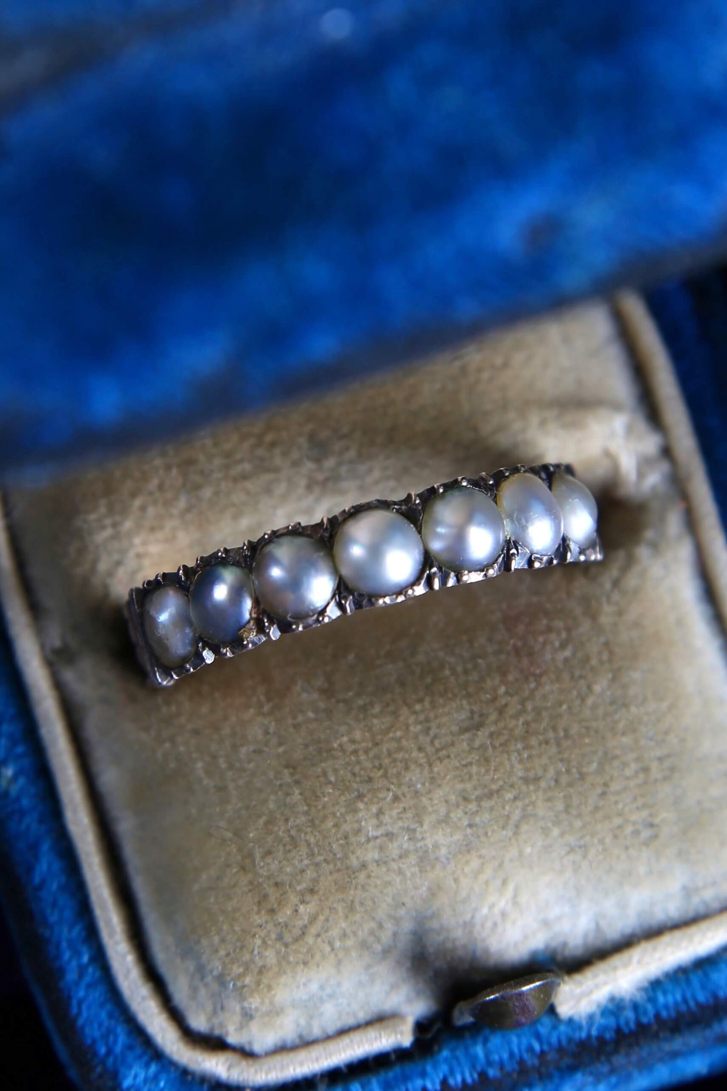 1814 Half Hoop Pearl Ring