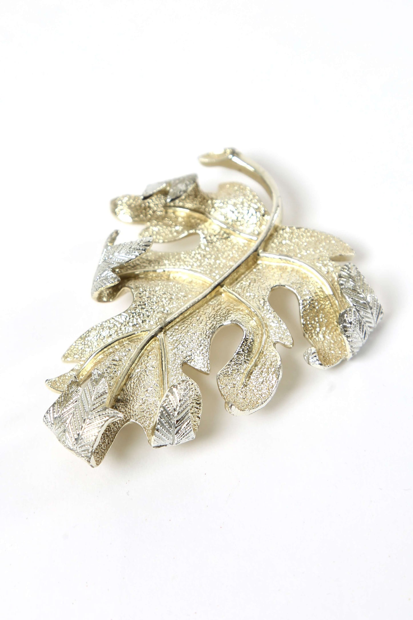 1962 Sarah Coventry Windfall Leaf Brooch