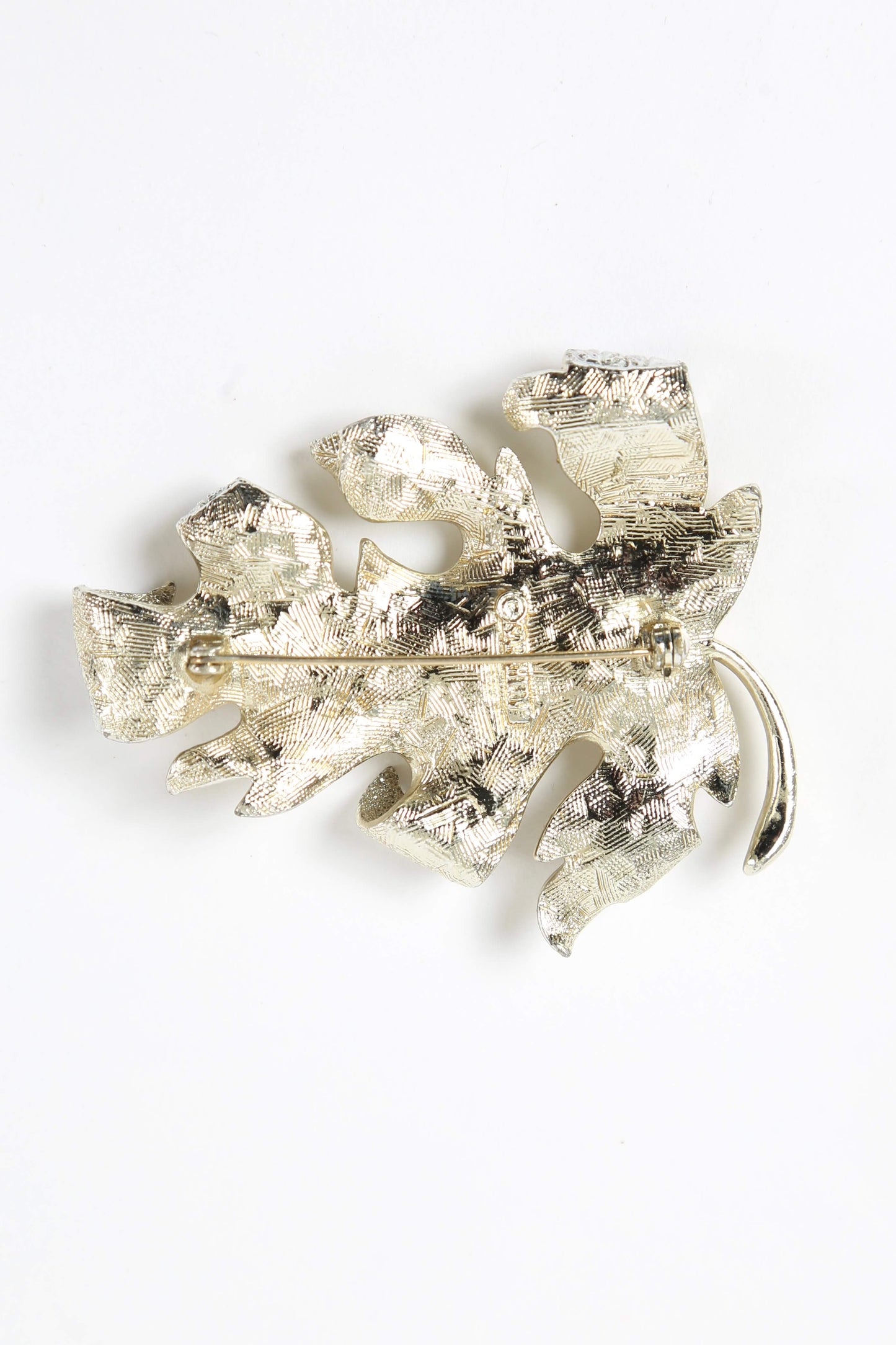 1962 Sarah Coventry Windfall Leaf Brooch