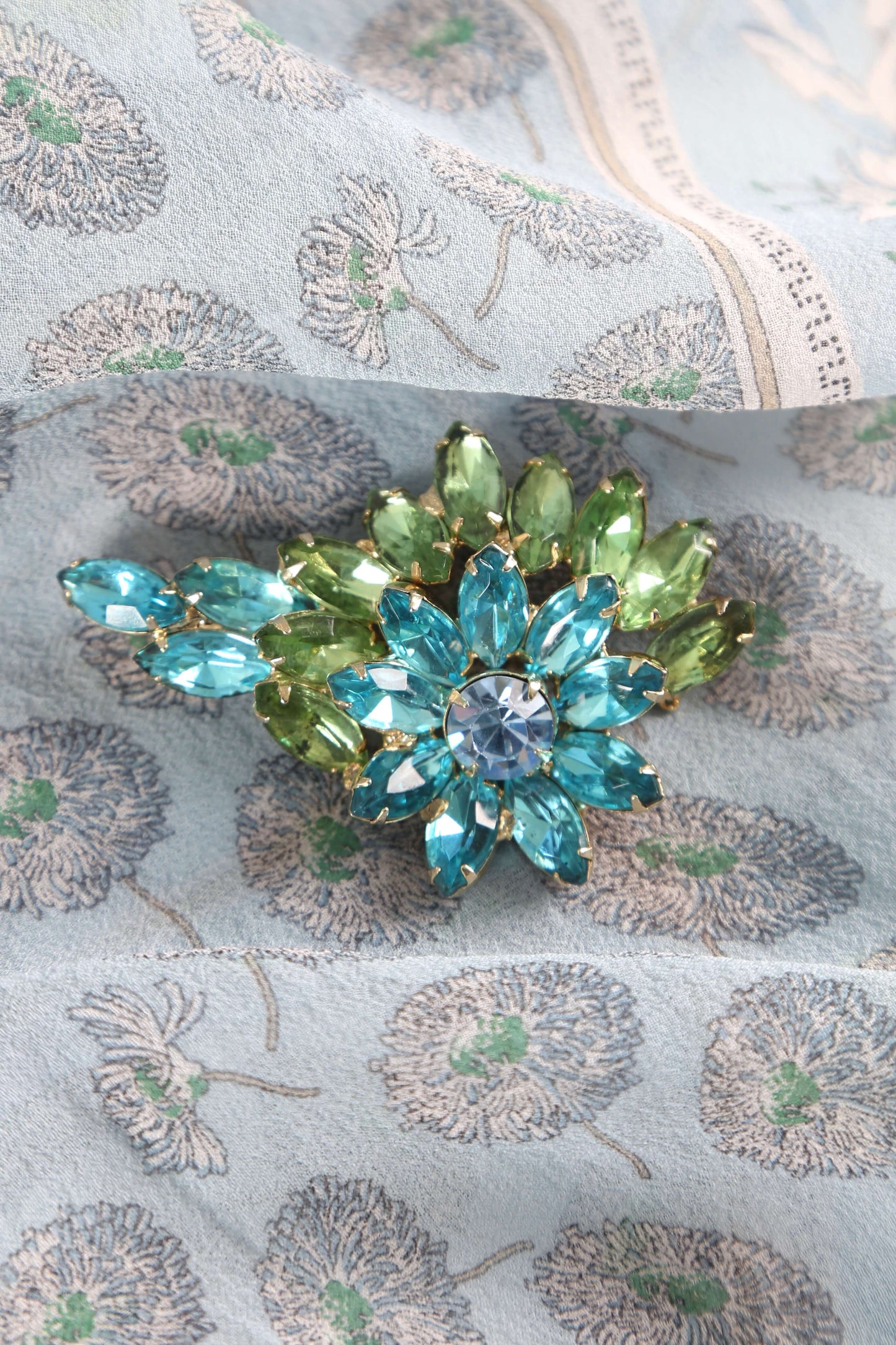 1950's Aqua and Peridot Rhinestone Brooch