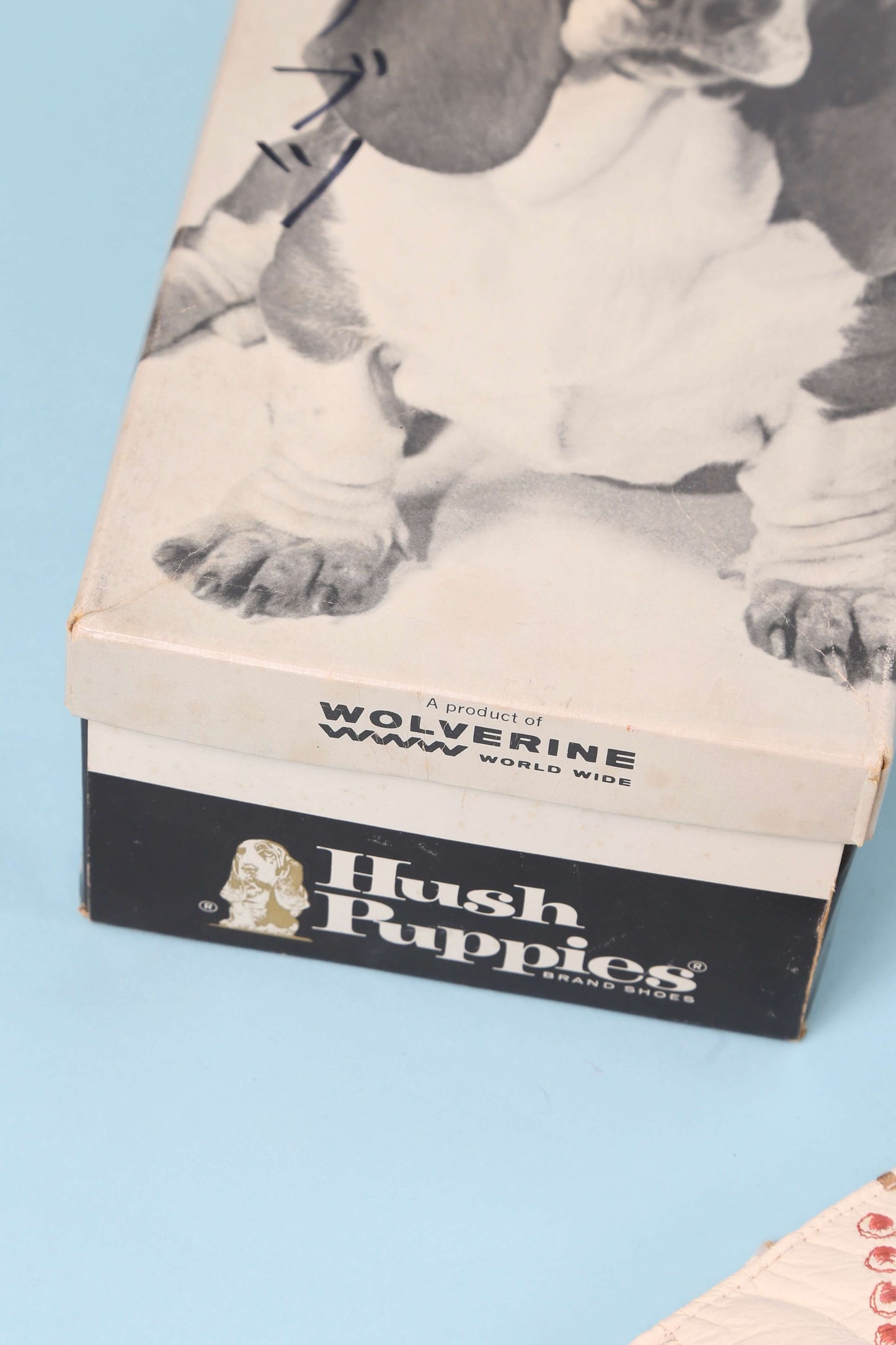 RARE Wounded 1970s Hush Puppy Embroidered Go-Go Boots