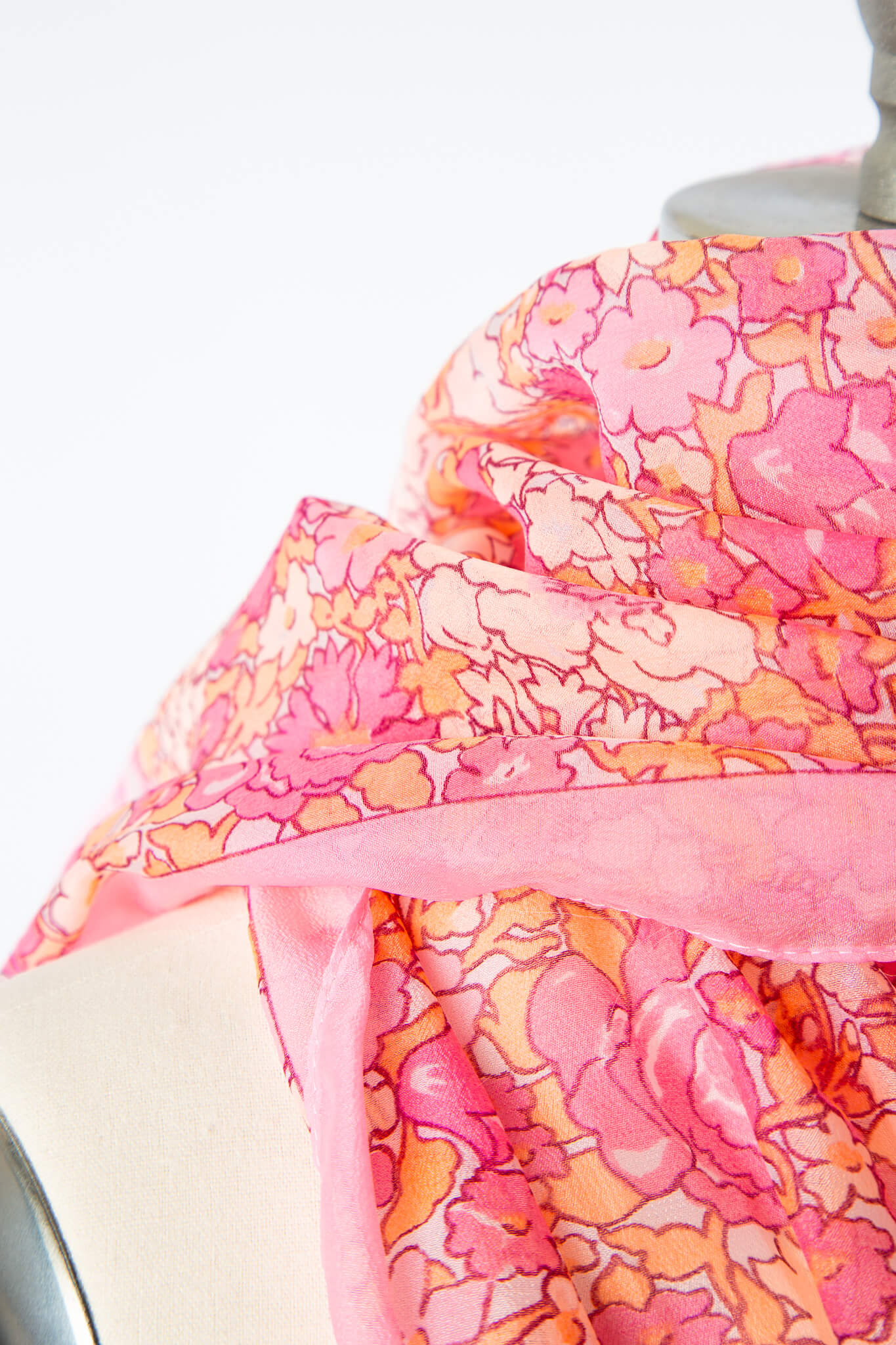 1960's Rosey Scarf