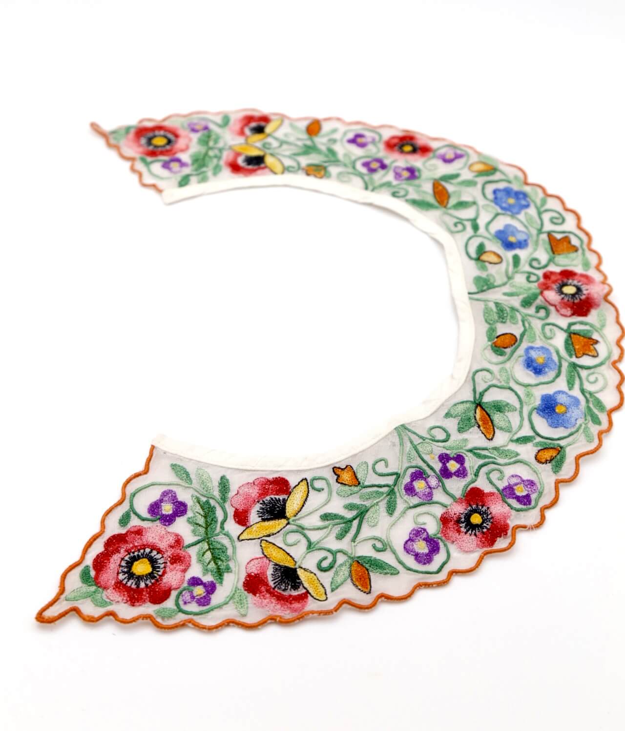 1970's Folk Collar