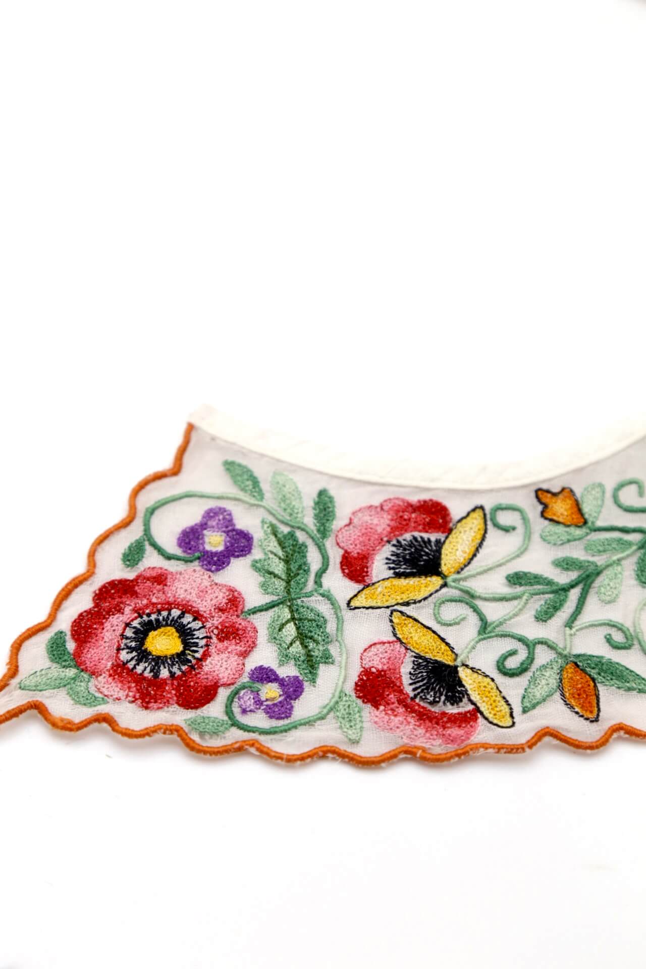 1970's Folk Collar
