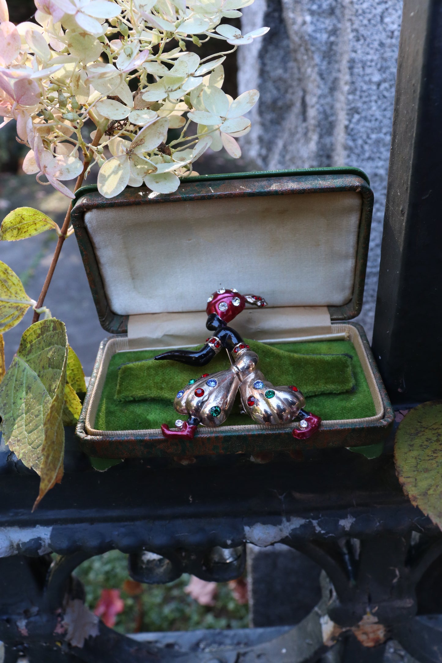 1950s Rhinestone Genie Brooch