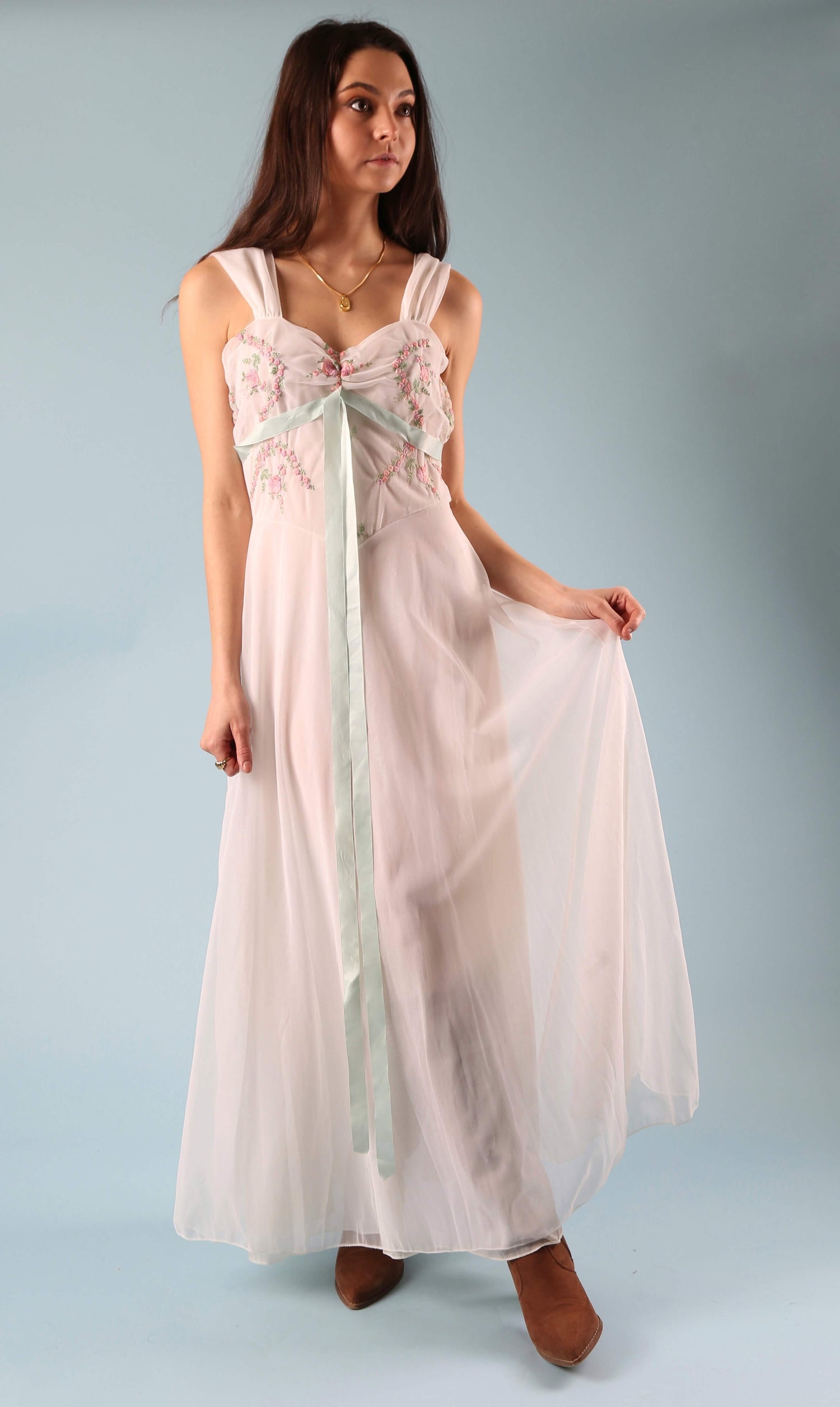 1950's Schiaparelli Embroidered Negligée – undergroundattic