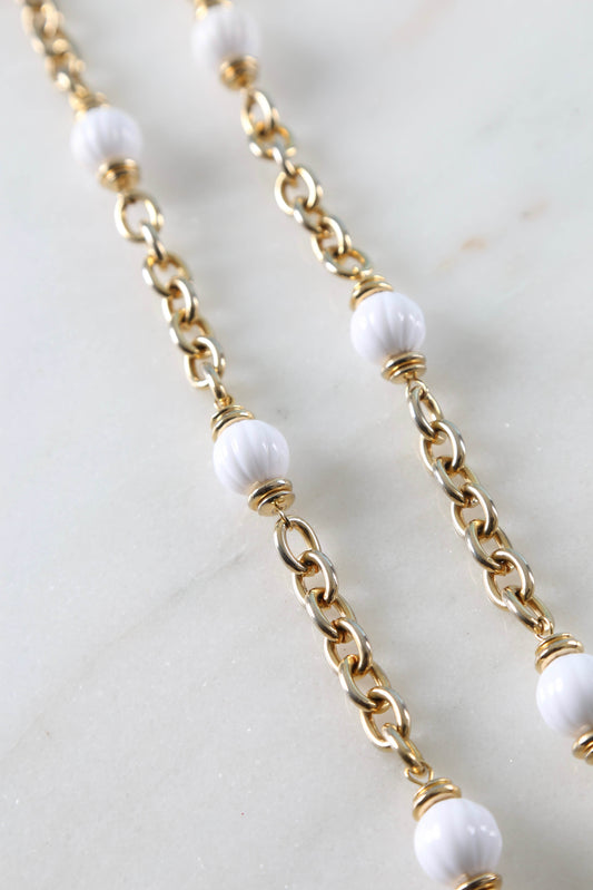 1980's Ivory Bauble Necklace