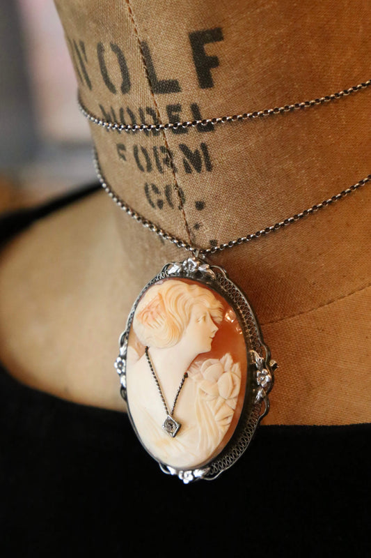 1920's Large Shell Cameo